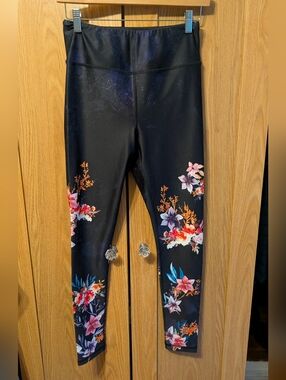 Women's Black Floral Leggings - High Waist